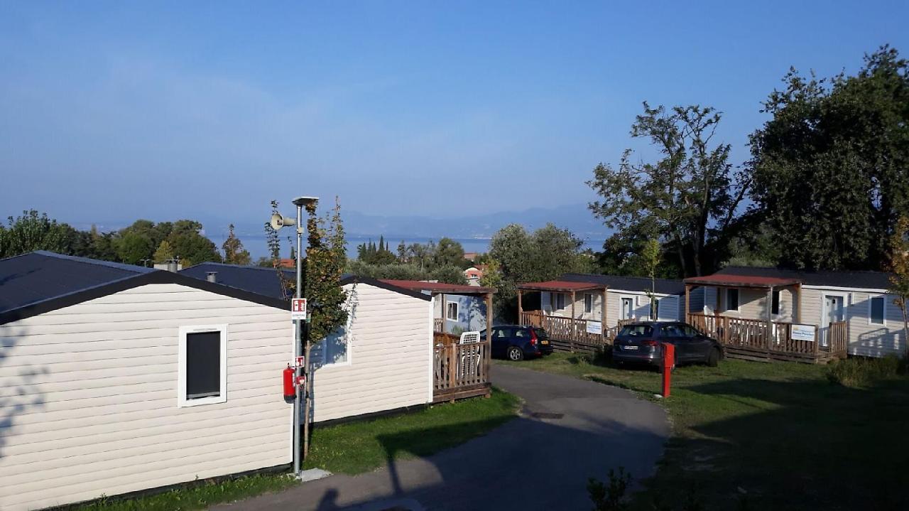 Happy Camp Mobile Homes In Camping Cisano San Vito 巴多利诺 外观 照片